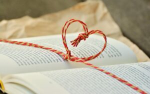 スマホで証券口座を開設するのに必要なものは？